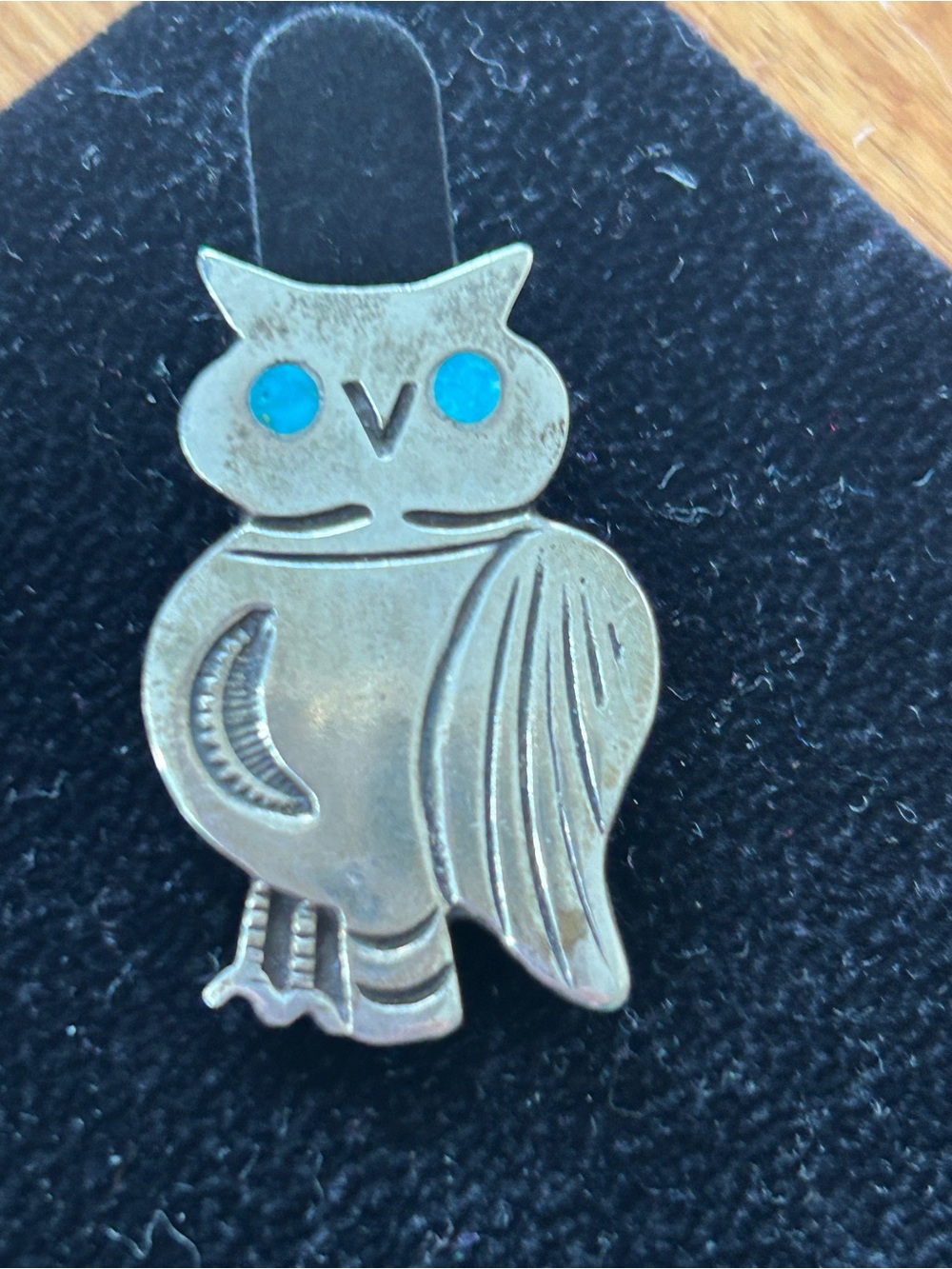 Vintage Native sterling silver and turquoise Owl brooch.
